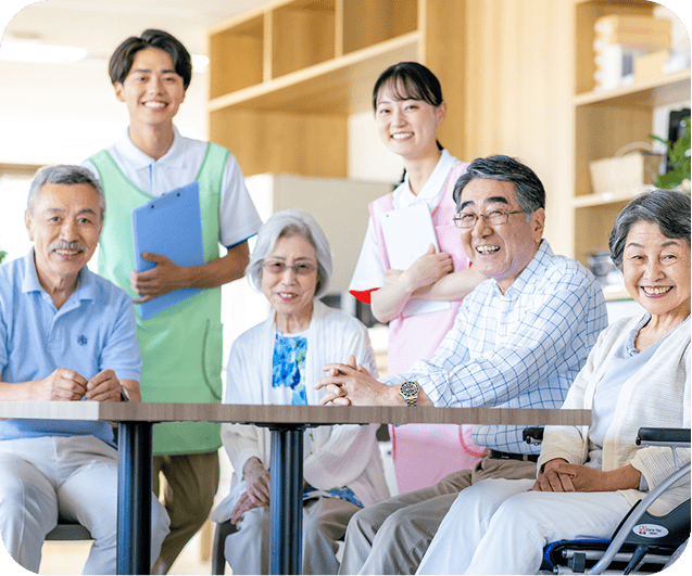 スタッフと利用者の集合写真